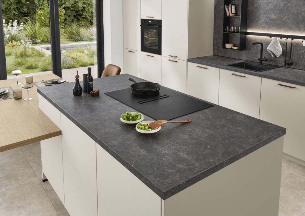30775 24 Softline 510 D | Kutchenhaus, Newbury